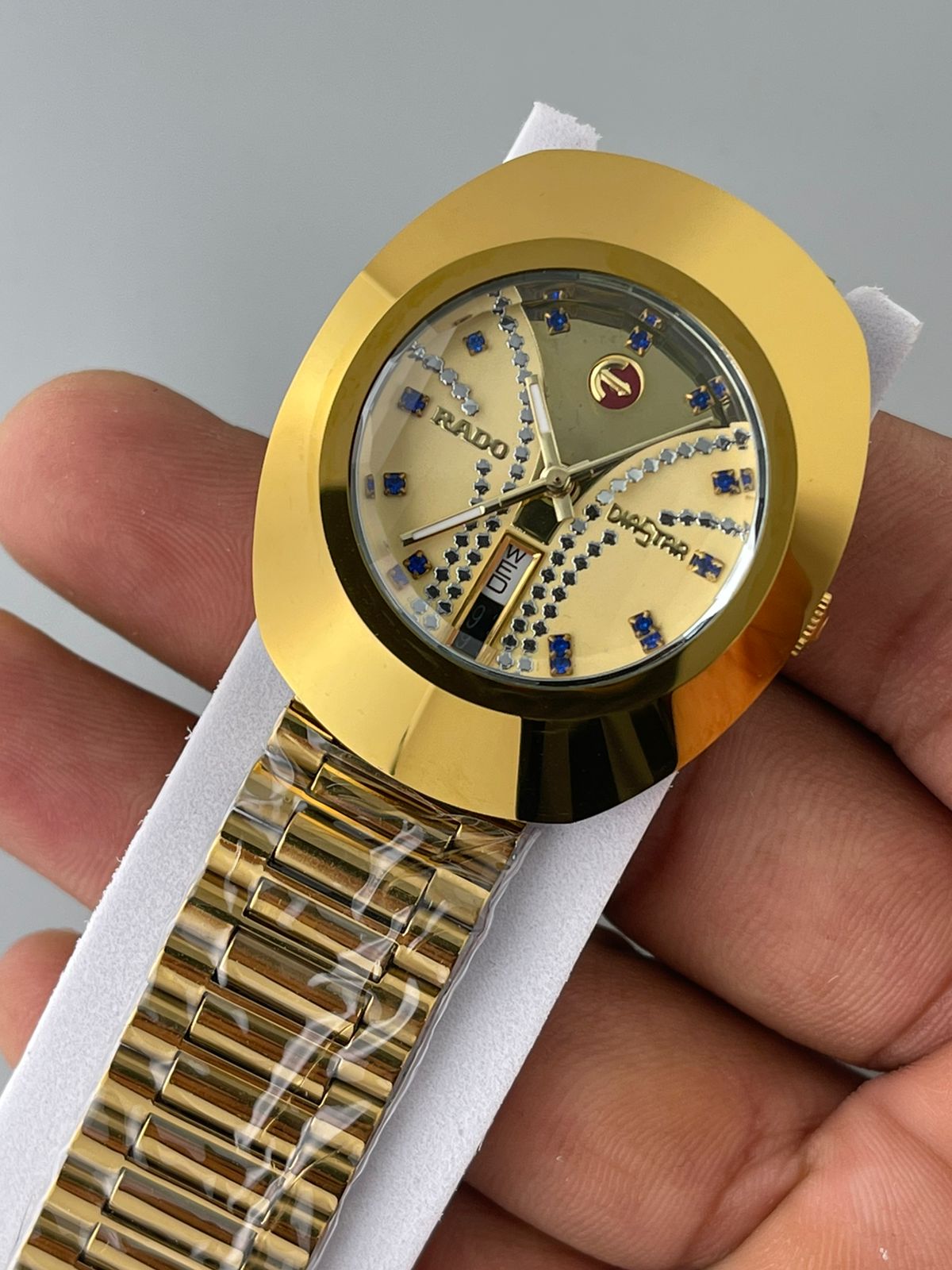 Rado Round Diastar R12413074-4 Automatic Analog Gold Strap Date Men's Watch With White Gold Dial Classic Formal Party Wear for Men's