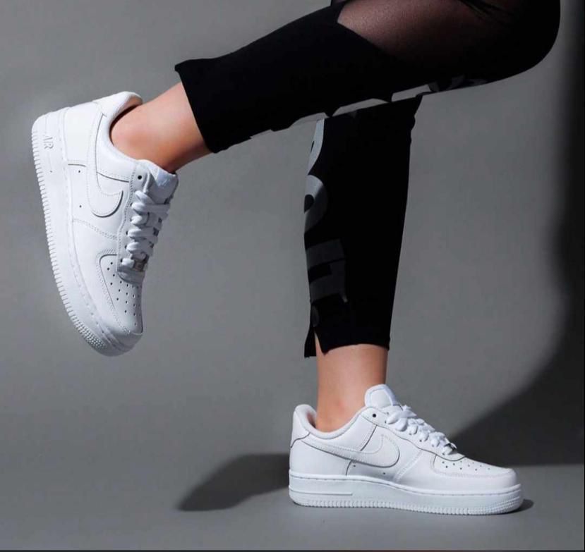 Nike Sneakers/Shoes for Men/Women White Color Airforce Shoes AR5339-100 af1