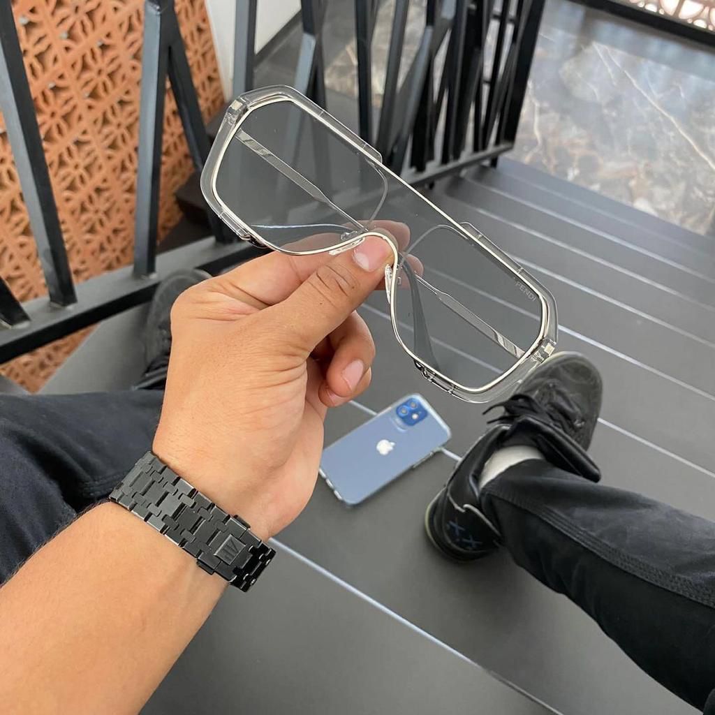 FD Premium Quality Oversized Sunglasses UV Protection Sun Glasses Metal Frame In Grey Color Lense Sunglass for Men and Women FD-1002