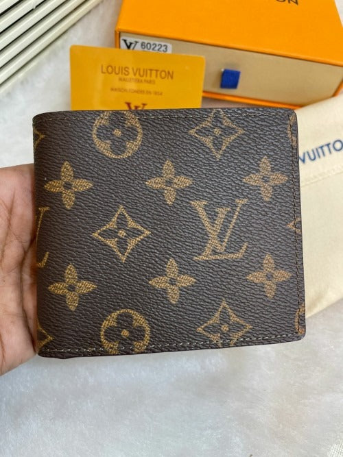 Leather Heavy quality Brown Color latest full printed design Fancy look wallet for men's LV-W-586