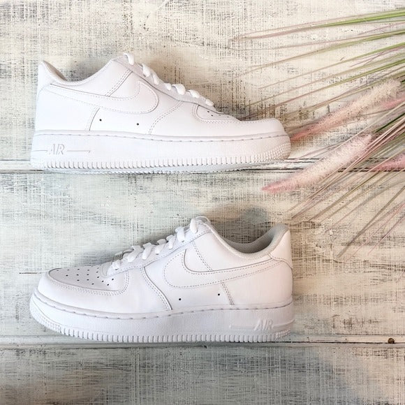 Nike Sneakers/Shoes for Men/Women White Color Airforce Shoes AR5339-100 af1