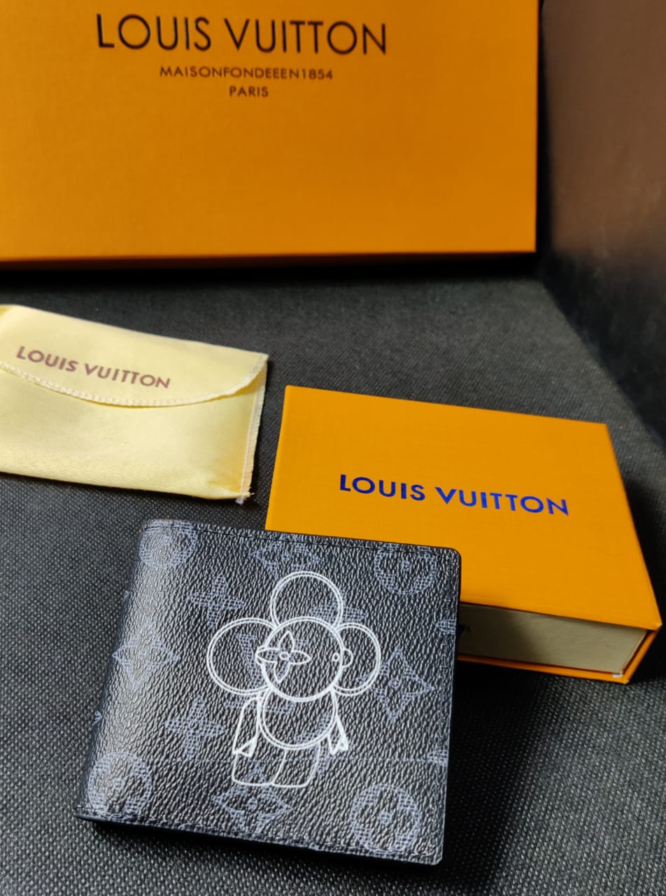 Leather Full Printed Design Wallet For Men With Unique Design LV-704