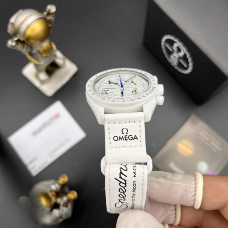 Swatch x Omega Snoopy White Dial/White Strap Bioceramic Moonswatch Mission to Mercury OG-1031