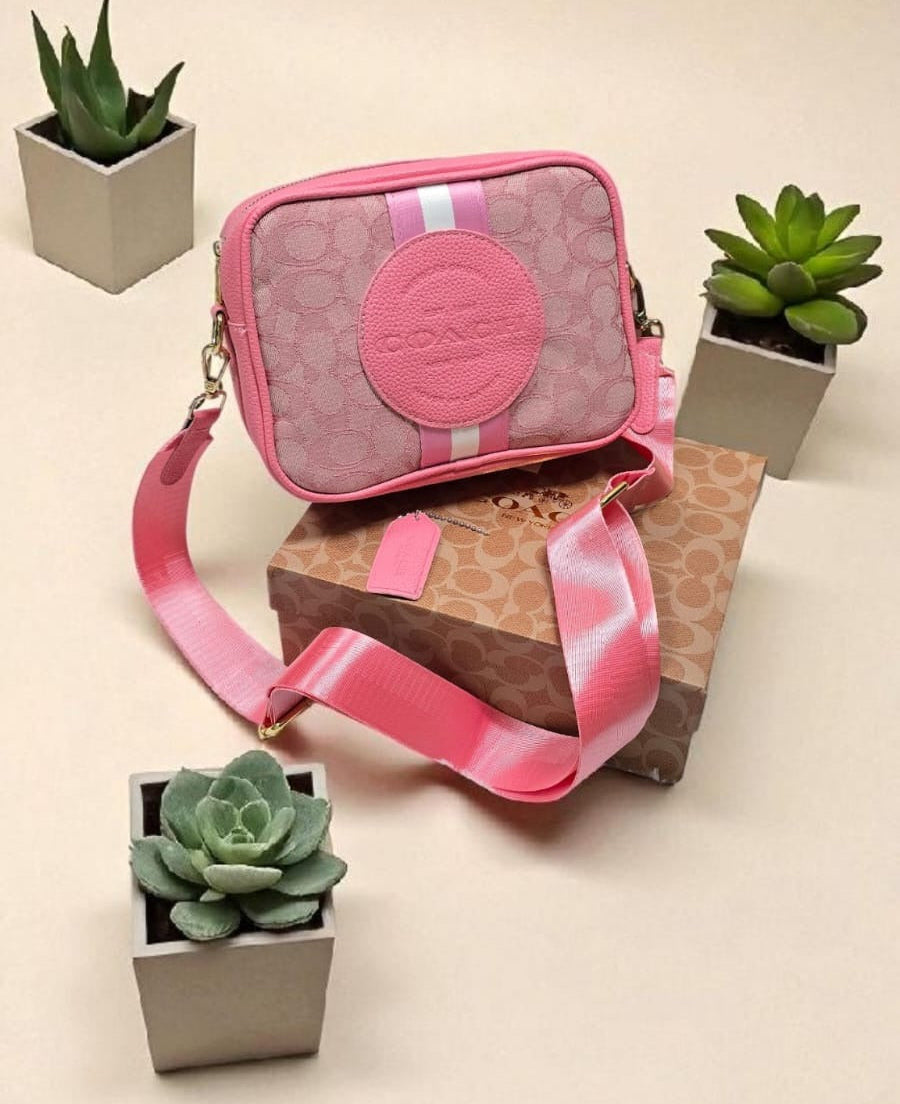 Coach New Pink Leather Bag Stylist Daily Use Hand-Bag CO-4450-WBG