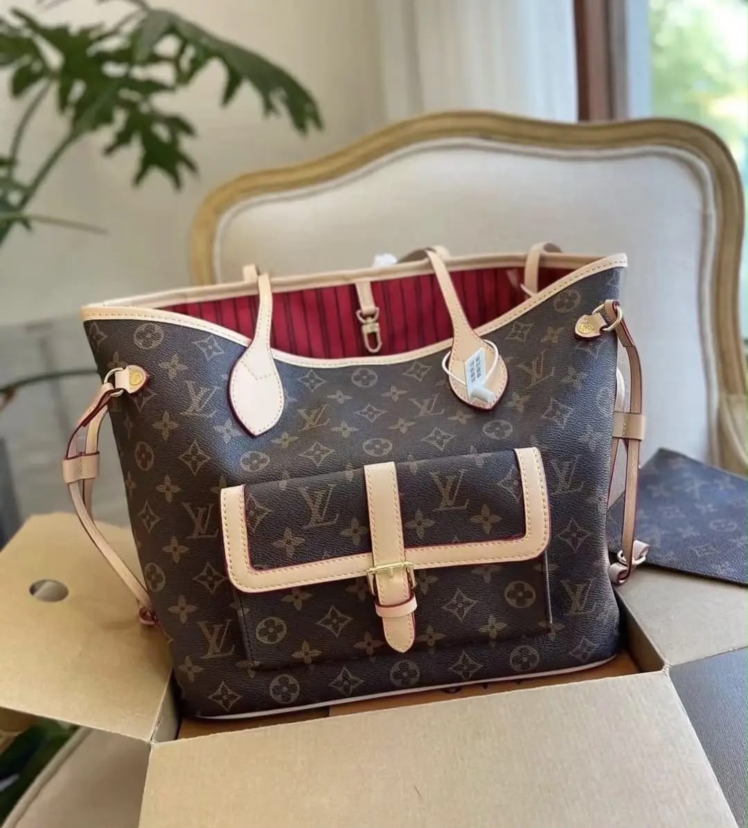 LV Brown Neverfull MM handbag in monogram canvas with a prominent exterior pocket detail Office Bag LV-4439-WBG