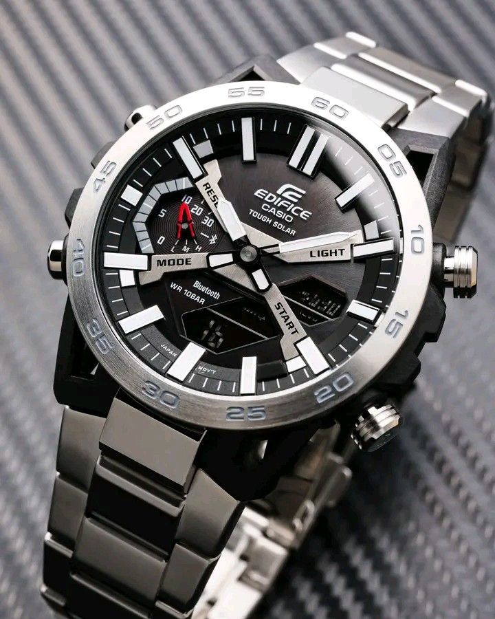 Casio Edifice ECB-2000 Quartz Men's Watch With Silver Strap /Black Dial ED422