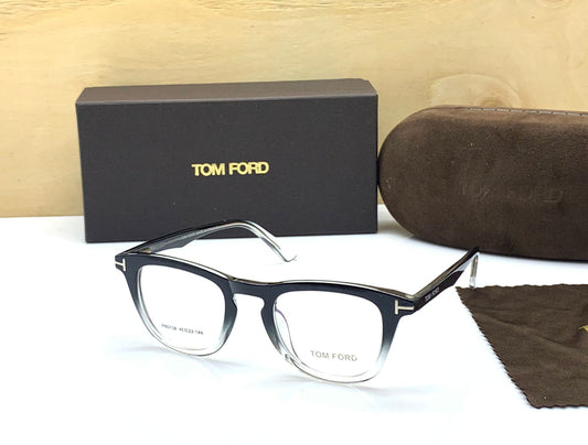 Tom Ford Latest Acrylic Design Sunglasses With Transparent lens With Black And Transparent Frame Sunglass For Men's Women's Or Girl With Acrylic Frame Stylist Sunglass TF-5281