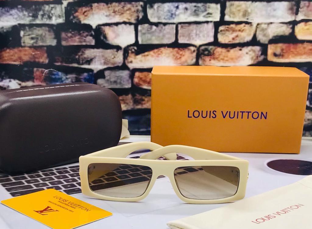 Louis Vuitton Branded Evidence Brown Transparent Len's Cream Frame LV-9014 Unisex Men's and Women's Sunglass