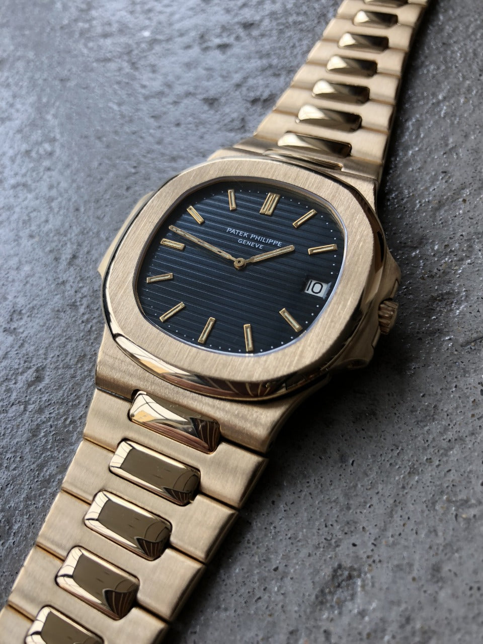 Patek Philippe Nautilus Mad Watch Qurtz Movement Rose Gold Gold Dated Watch For Men's-Best Men's Collection PK-25686SP