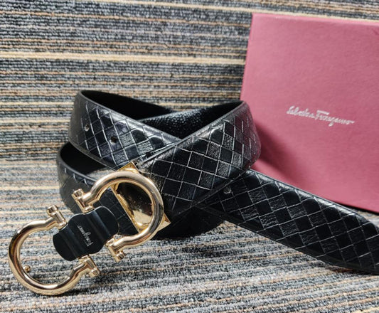 Salvatore Ferragamo Black Color Leather Formal Men s Women's Waist Belt For Man Woman Or Girl Formal Buckle Gift Belt SF-BLT-05