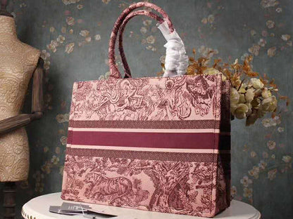 Christian Canvas Embroidered Large Dioriviera Toile De Jouy Book Tote Burgundy Hand Bag For Women Sauvage Embroidery Medium Bag For Women's Or Girls Bag - Best Casual Use Bag DR-7799-WBG