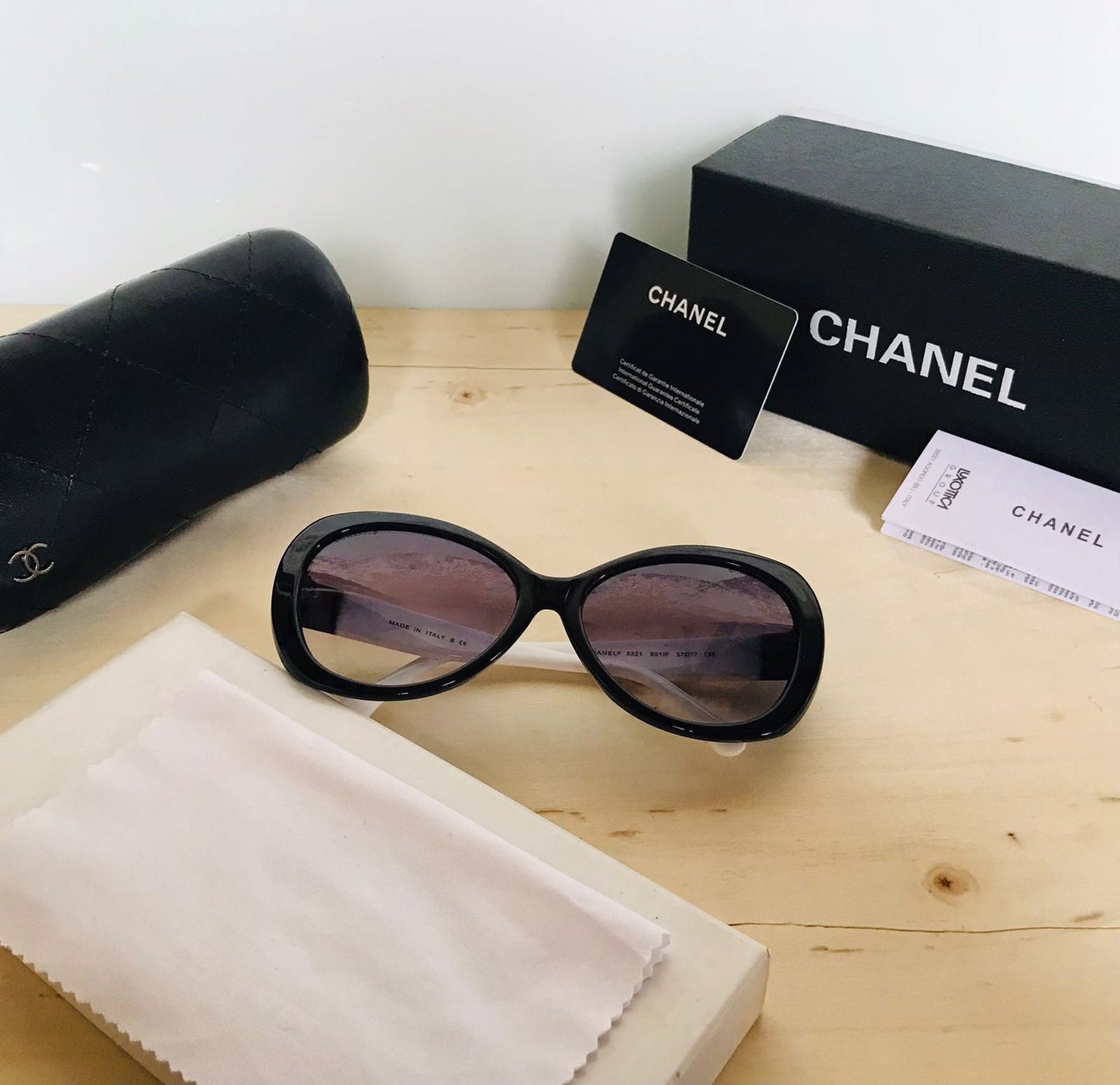 Chanel Oversize Black Color Frame Blue Transparent Sunglass Women's Sunglasses Full White Bold Stick Latest Design CHA-5372