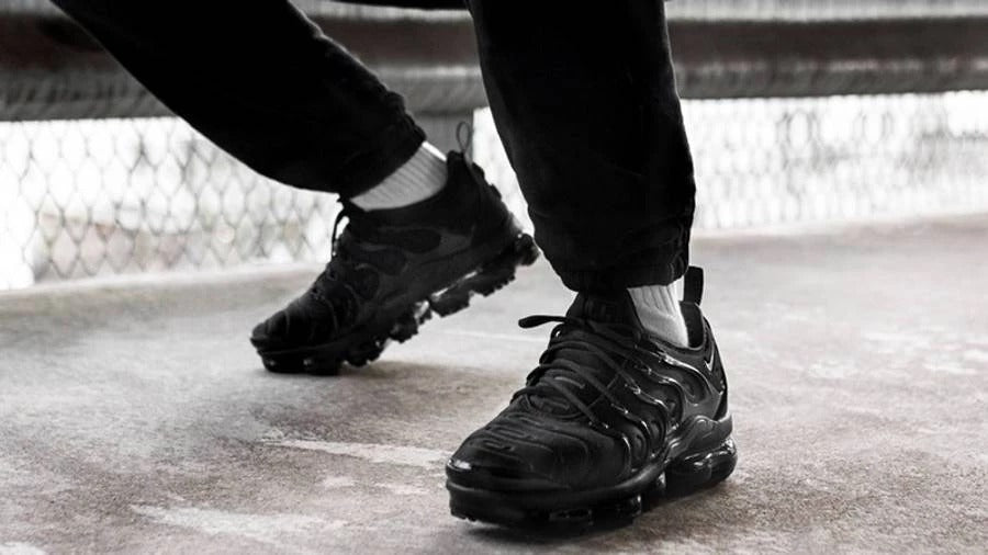 Nike Air VaporMax Plus Triple Black Dark Grey Shoes For Men And Boys 924453-004