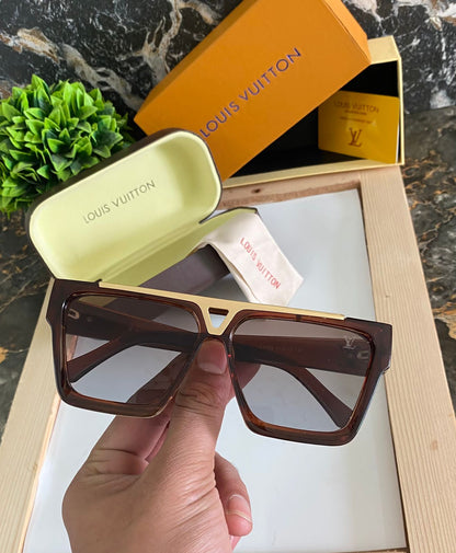 Louis Vuitton Branded Evidence Brown Transparent Len's Brown Frame LV-9013 Unisex Men's and Women's Sunglass