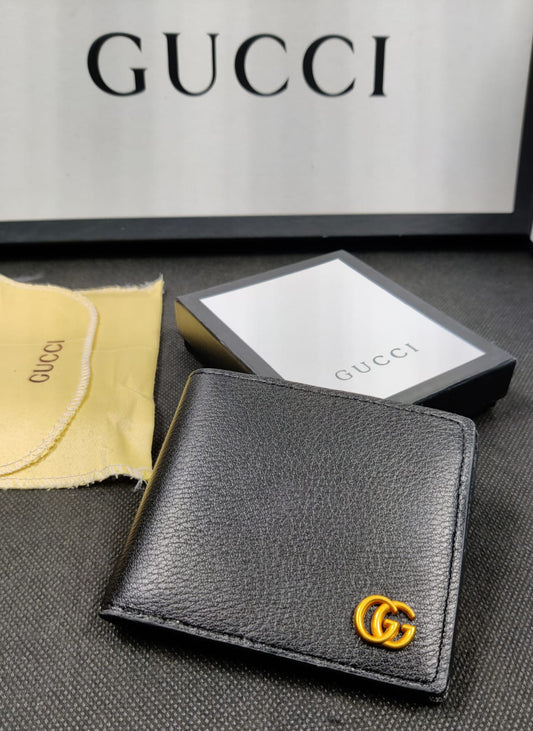 Gucci Leather Heavy Quality Full plain With Golden Gucci Logo Decent look Wallet For Man GU-718