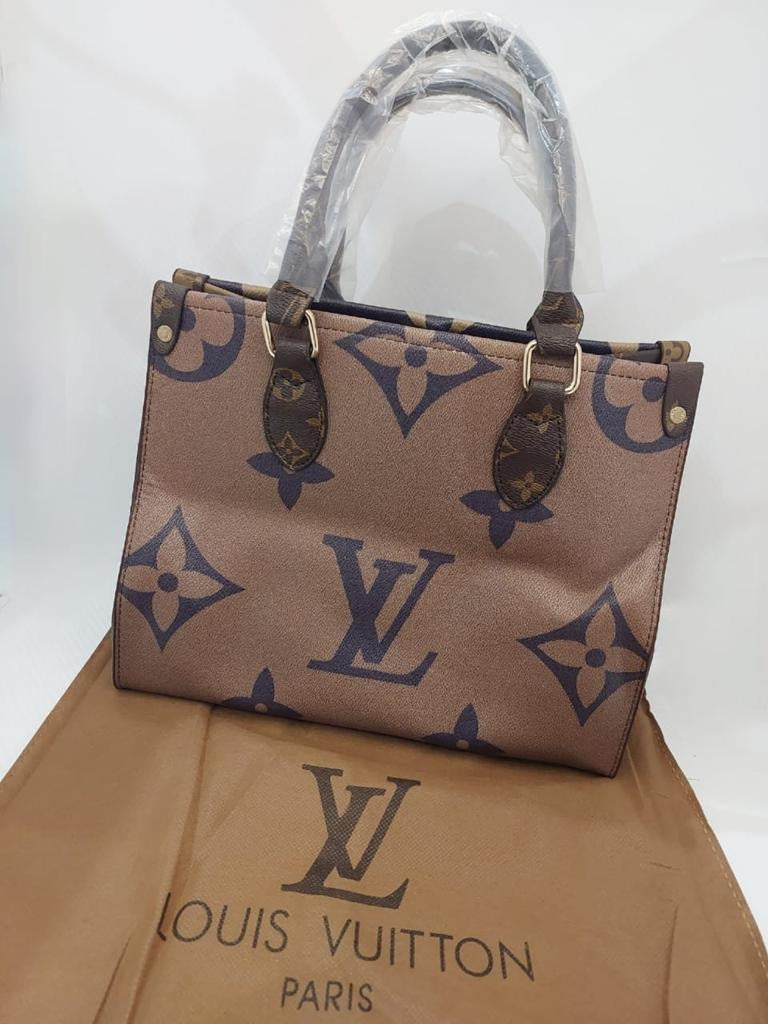 LOUIS VUITTON TOTE Reverse Monogram Giant Onthego MM jungle Model Large Capacity Bag Double Color Bag For Women's Or Girls Bag- Stylist Daily & Travel Use Bag For Women's Or Girls LV-2387-WBG