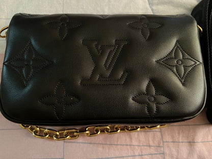 LOUIS VUITTON Small Size Black Colour Bag For Women LV-7834-WBG